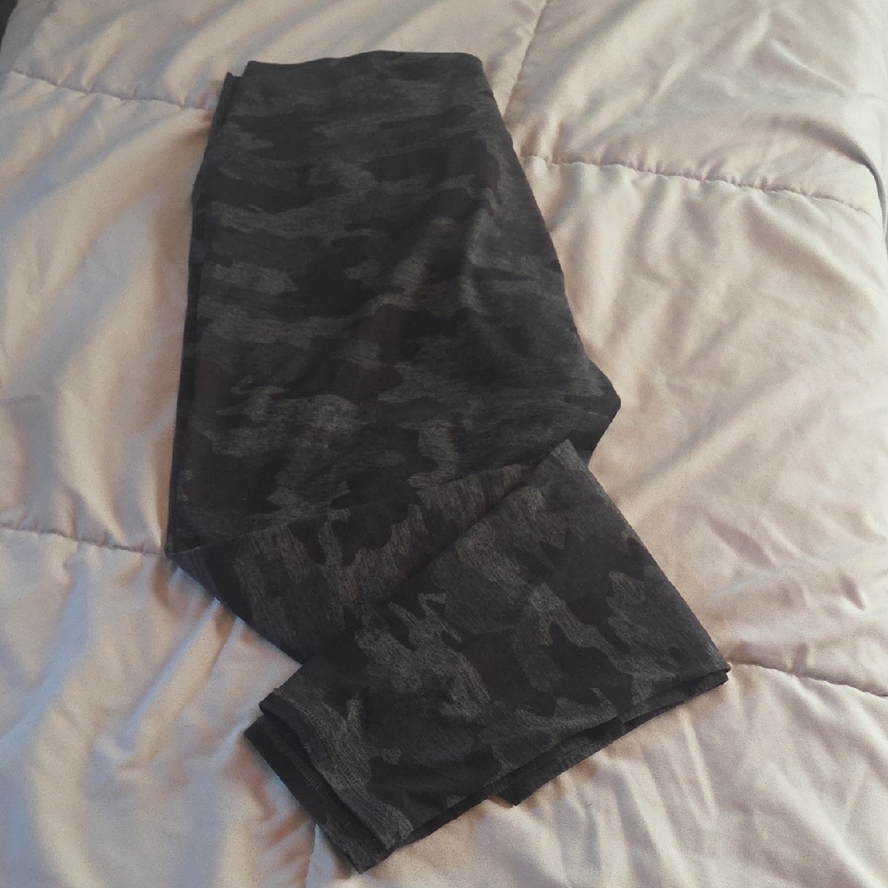 Kyodan Black Camouflage Leggings